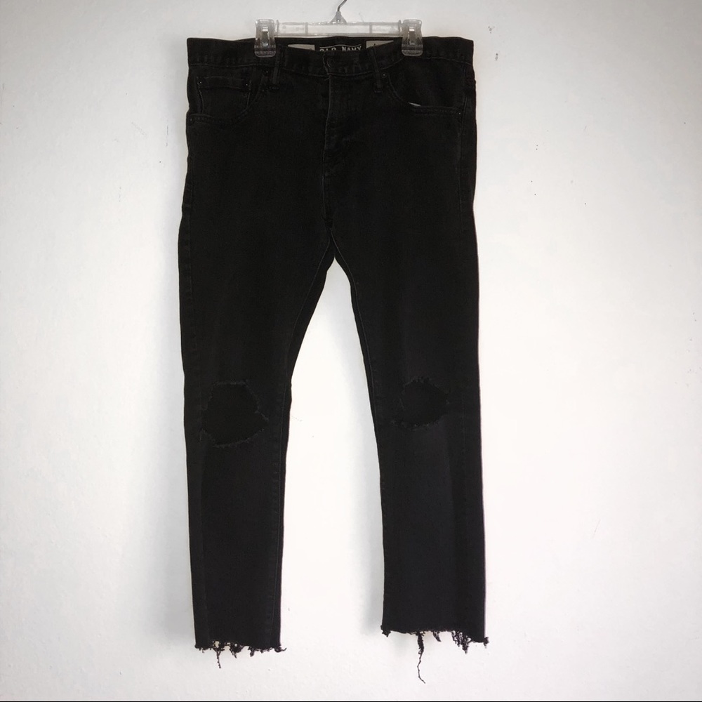 Old navy black cropped jeans!